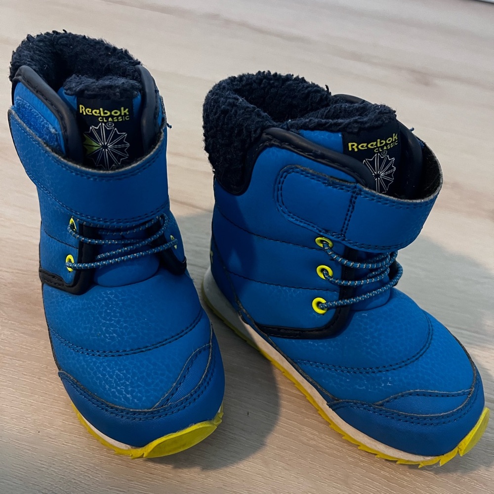 Reebok Kids Vibrant Blue Snow Boots